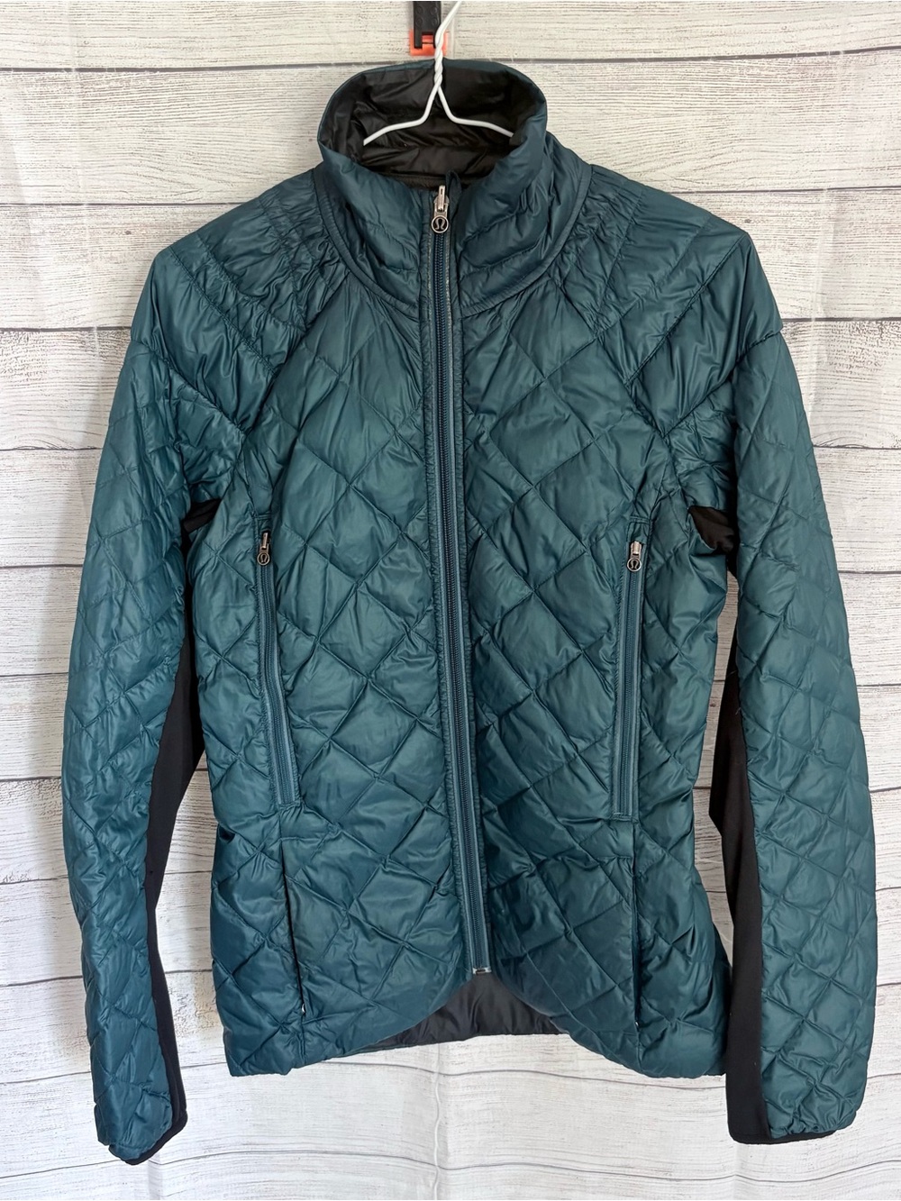 LULULEMON Run Reversible Jacket Size 6